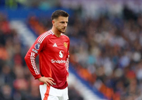 曼聯(lián)最水7號(hào)??芒特6420萬(wàn)加盟1年半1球1助，首發(fā)踢13分鐘又傷了